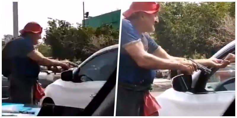 Captan a anciano pidiendo limosna a “voluntaria” y a punta de pistola (VIDEO)y